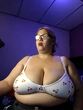 EllisW8 online show from September 27, 11:10 pm