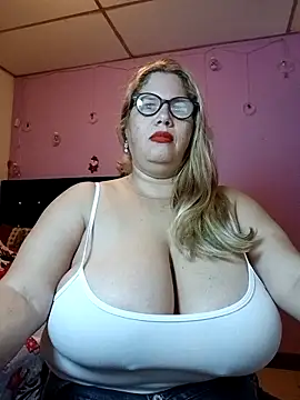 EllisW8 online show from December 22, 11:18 am