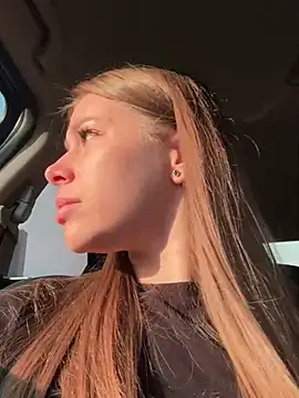 MilissaSee online show from February 25, 4:42 pm