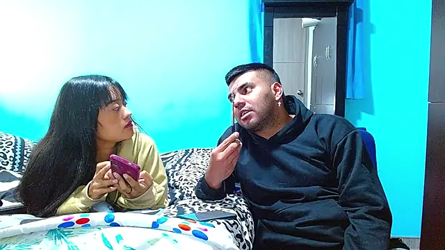 Snapshot of 2ScarletandRyan8 chatting on February 14, 1:08 pm 2ScarletandRyan8 online show from February 14, 1:08 pm
