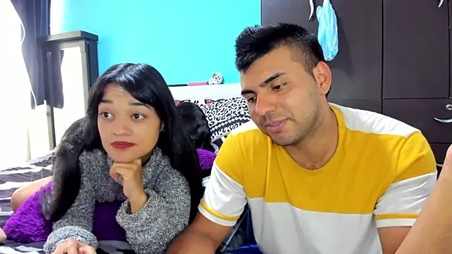 Snapshot of 2ScarletandRyan8 chatting on October 15, 5:02 pm 2ScarletandRyan8 online show from October 15, 5:02 pm