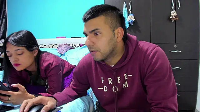 2ScarletandRyan8 online show from January 16, 9:57 am