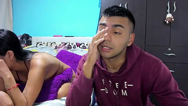 2ScarletandRyan8 online show from April 14, 9:59 am