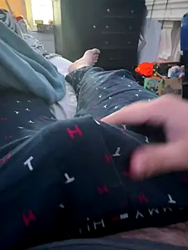 Snapshot of HardlyaBrigade chatting on January 6, 3:16 pm HardlyaBrigade online show from January 6, 3:16 pm