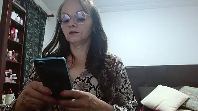 asleycavta online show from October 25, 10:26 pm