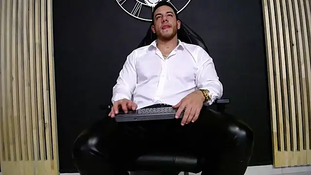 Maxxxpowerful online show from December 14, 3:29 am