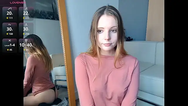 Snapshot of Frosty_Princess chatting on November 11, 1:00 pm Frosty Princess online show from November 11, 1:00 pm