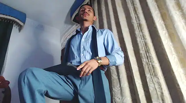 HomeAloneK online show from January 16, 8:25 pm