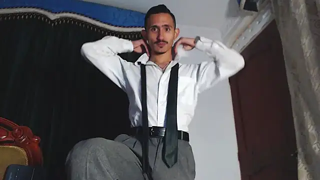 HomeAloneK online show from March 5, 8:10 pm