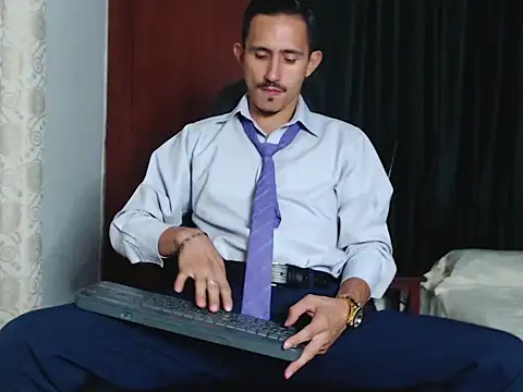 HomeAloneK online show from September 17, 7:37 pm