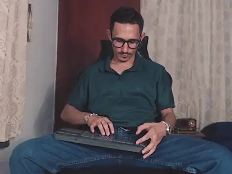 HomeAloneK online show from October 16, 8:54 pm