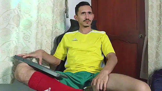 HomeAloneK online show from April 7, 3:34 pm