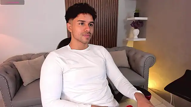 Snapshot of liam_collins21 chatting on March 2, 11:50 am liam collins21 online show from March 2, 11:50 am