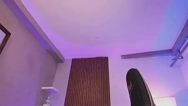 Snapshot of liam_collins21 chatting on February 1, 11:42 am liam collins21 online show from February 1, 11:42 am