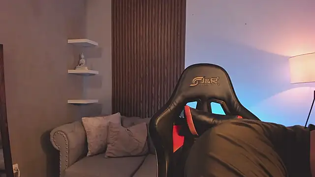 Snapshot of liam_collins21 chatting on February 23, 12:02 pm liam collins21 online show from February 23, 12:02 pm