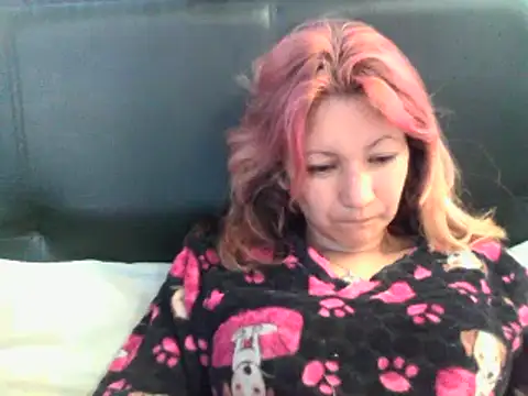 Snapshot of Paulita_x3 chatting on December 11, 11:30 am Paulita x3 online show from December 11, 11:30 am