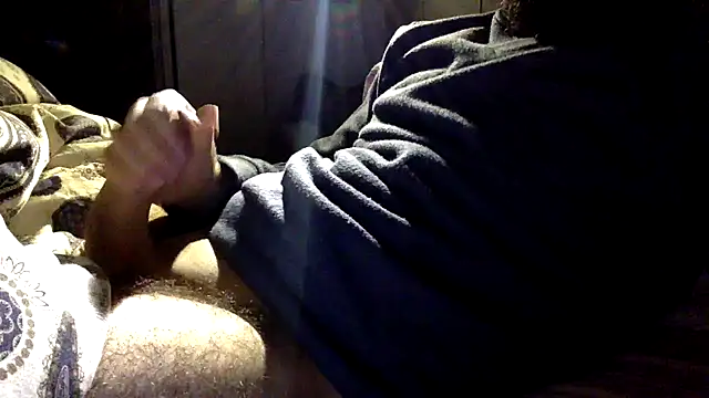 Snapshot of enty-y chatting on December 13, 5:43 pm enty-y online show from December 13, 5:43 pm