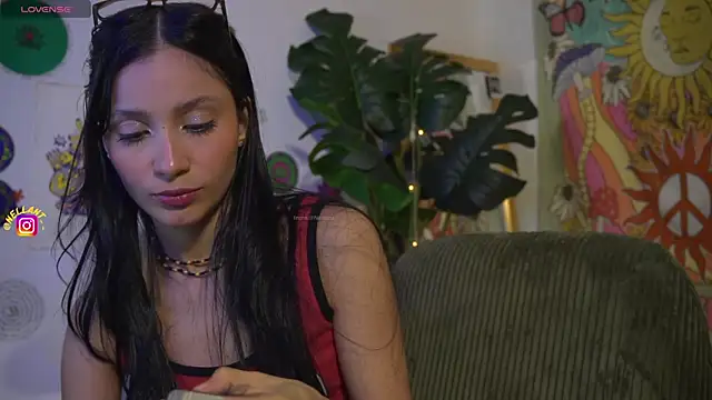 antonella maitt1 online show from March 12, 5:13 am