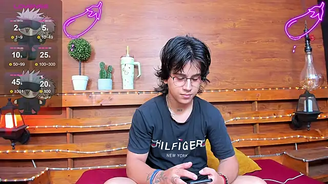 alex 477 online show from March 6, 11:36 am