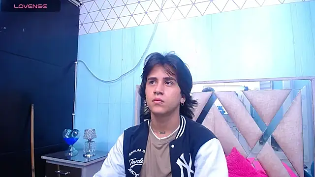 alex 477 online show from March 8, 11:27 am