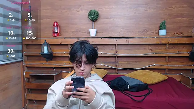 alex 477 online show from March 28, 11:32 am