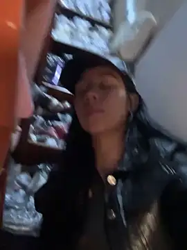 kim monti online show from January 12, 11:04 pm