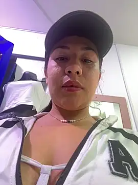 kim monti online show from October 5, 8:51 pm