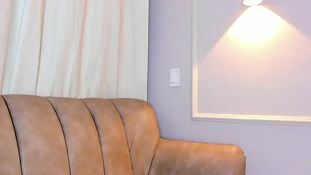 Lia walton online show from September 20, 12:17 pm