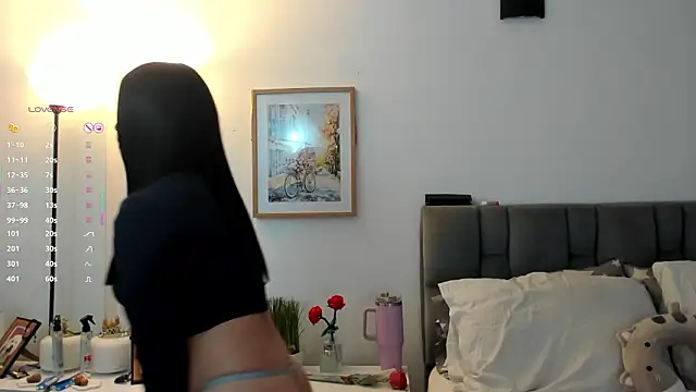 Gigi-bom online show from March 8, 9:18 pm