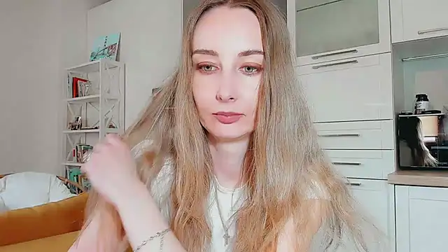 Maiami000 online show from April 14, 2:23 pm