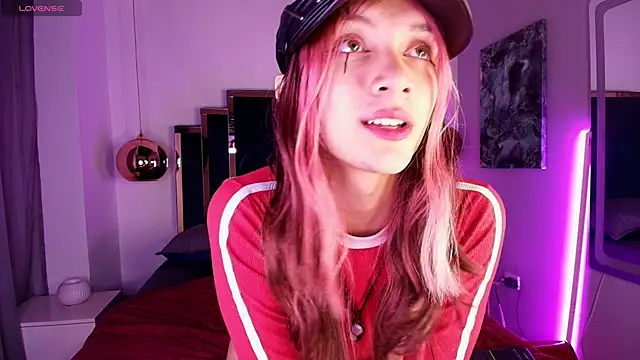 Feniix   online show from April 22, 5:10 am