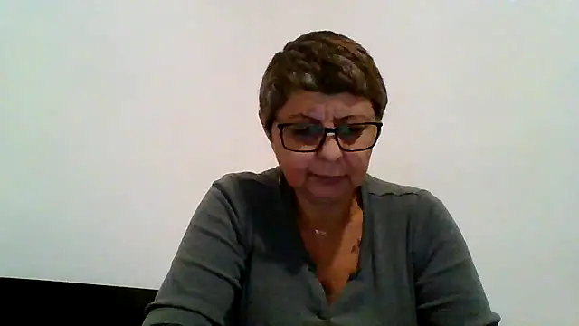 roseblak42 online show from November 5, 3:45 pm