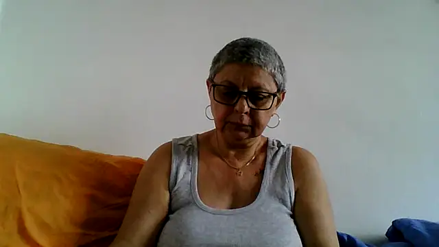 Snapshot of roseblak42 chatting on July 13, 2:53 pm roseblak42 online show from July 13, 2:53 pm