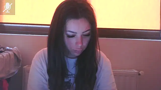 Snapshot of LovelyJulliette chatting on April 19, 12:26 pm LovelyJulliette online show from April 19, 12:26 pm