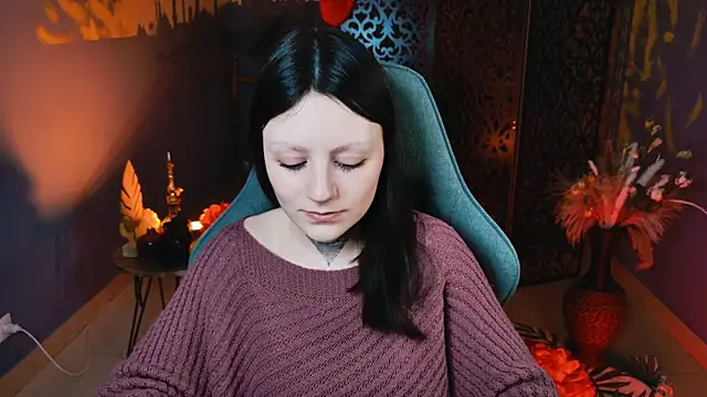 Snapshot of VeliraBraitberg chatting on December 4, 8:12 am VeliraBraitberg online show from December 4, 8:12 am