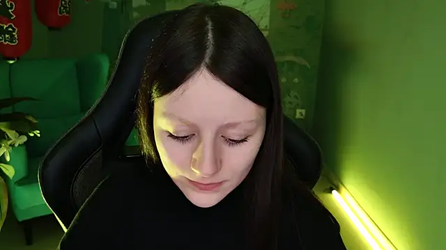 Snapshot of VeliraBraitberg chatting on December 25, 11:22 am VeliraBraitberg online show from December 25, 11:22 am