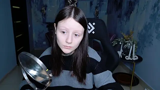 Snapshot of VeliraBraitberg chatting on January 5, 5:09 am VeliraBraitberg online show from January 5, 5:09 am