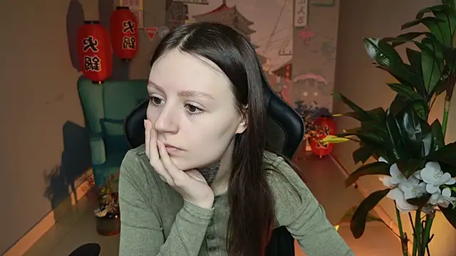 Snapshot of VeliraBraitberg chatting on February 6, 5:03 am VeliraBraitberg online show from February 6, 5:03 am