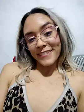 TaraaHot online show from March 22, 1:43 am