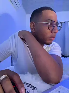 Arwens bell08 online show from March 6, 11:31 pm