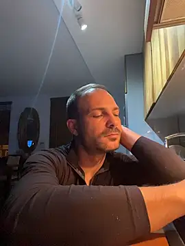 Adventurehotman online show from November 13, 12:42 am