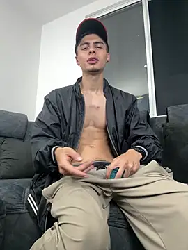 Stiven CL online show from February 23, 1:46 am