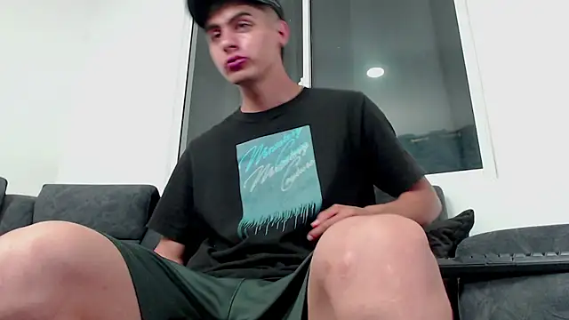 Stiven CL online show from September 20, 1:50 am