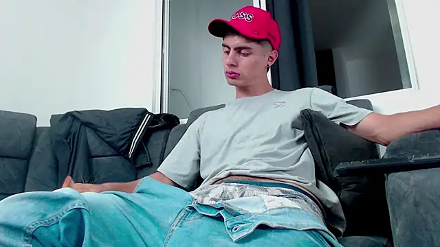 Stiven CL online show from September 24, 4:05 am