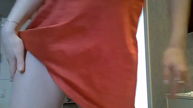ZarinaSwift online show from May 16, 6:43 am