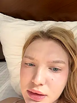 AmmyHot online show from November 15, 3:59 am