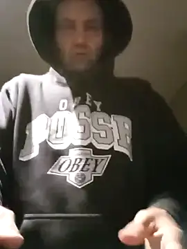 Hotbodyscottie online show from December 4, 8:34 am