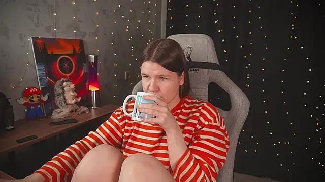 cuteamberlyyy online show from March 29, 4:34 am