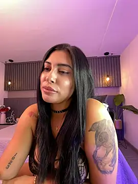 Snapshot of Sol_Miller chatting on February 6, 10:32 pm Sol Miller online show from February 6, 10:32 pm