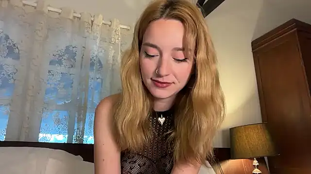 SirenaBelle online show from May 5, 12:18 am